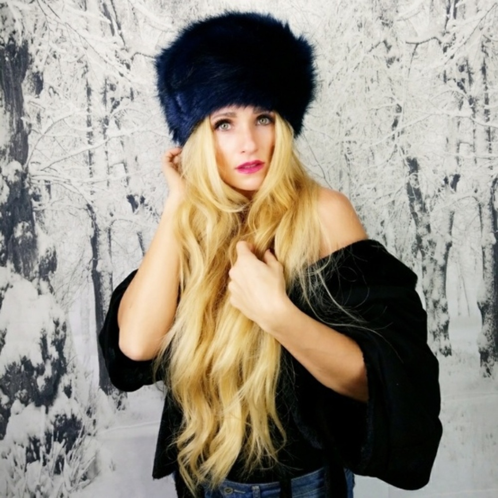 ROYAL BLUE RUSSIAN FAUX FUR HAT - Picture 2 of 4